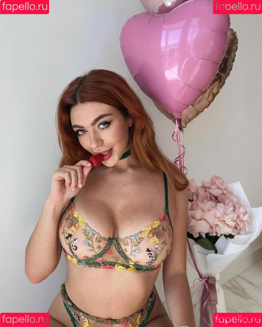 Heeyhelly Onlyfans Photo Gallery 