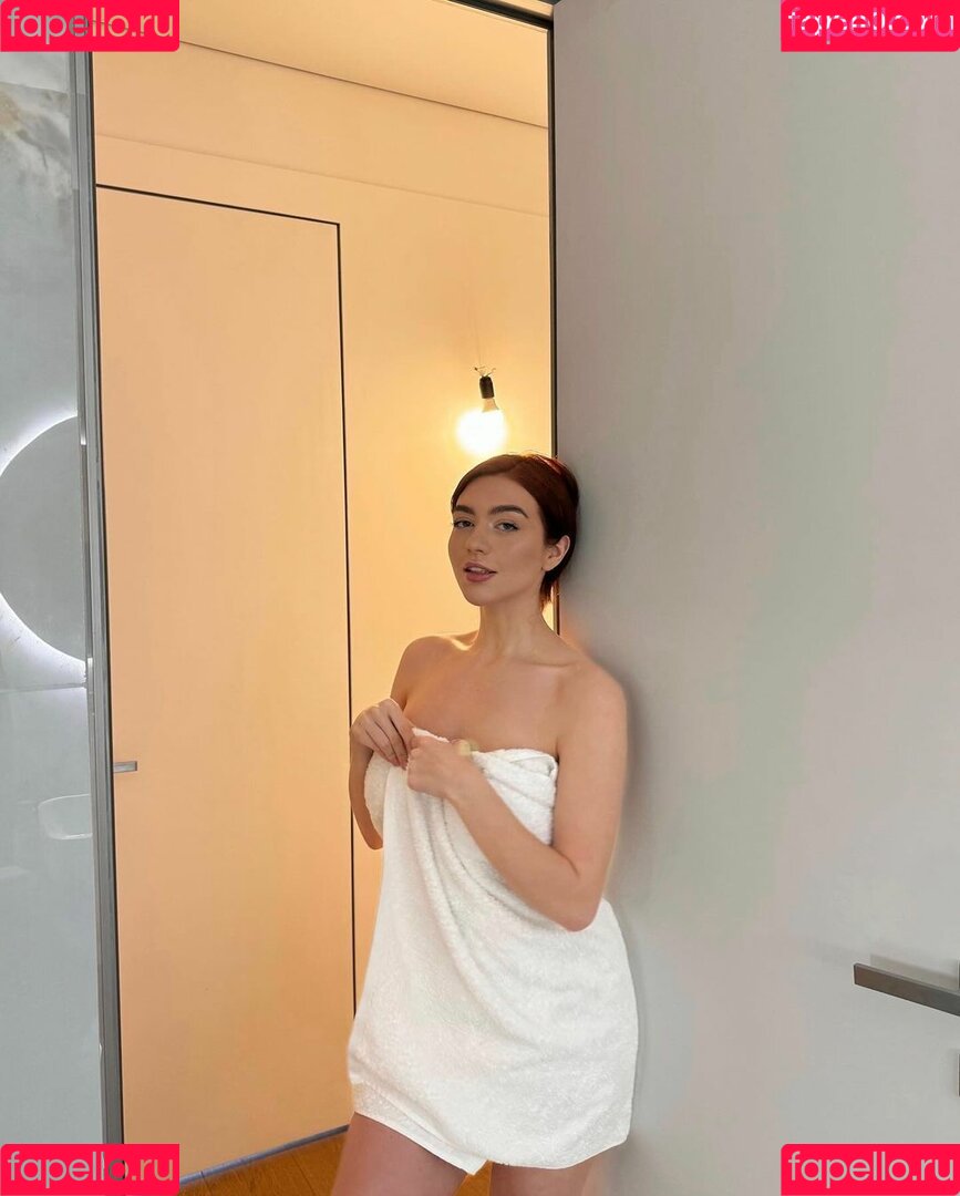 Heeyhelly Onlyfans Photo Gallery 