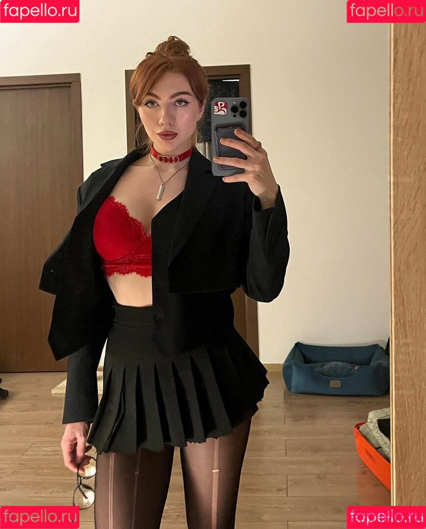 Heeyhelly Onlyfans Photo Gallery 