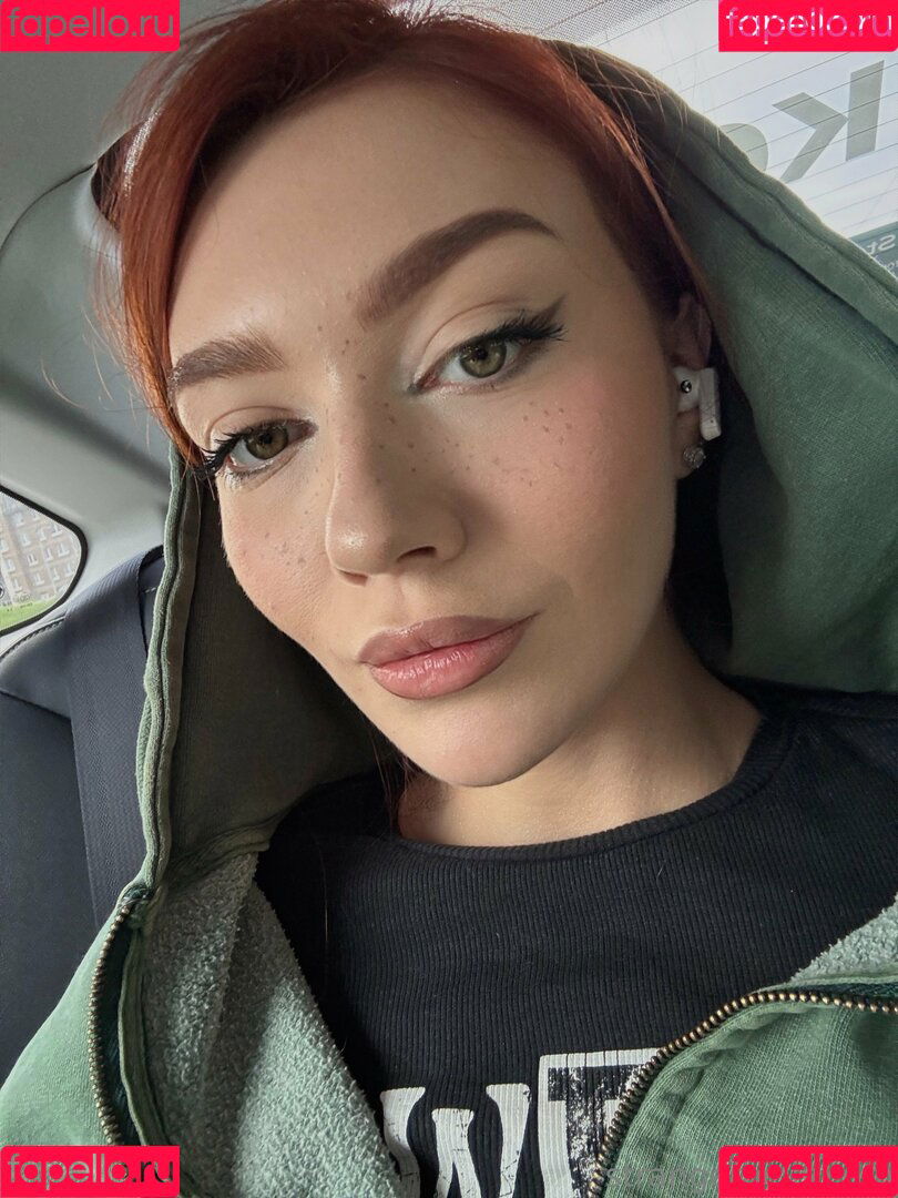 Heeyhelly Onlyfans Photo Gallery 