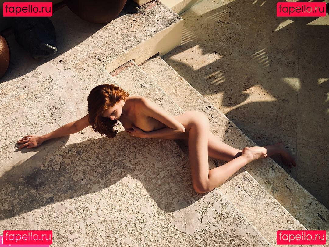 Alexina Graham Nude Onlyfans Photo 36