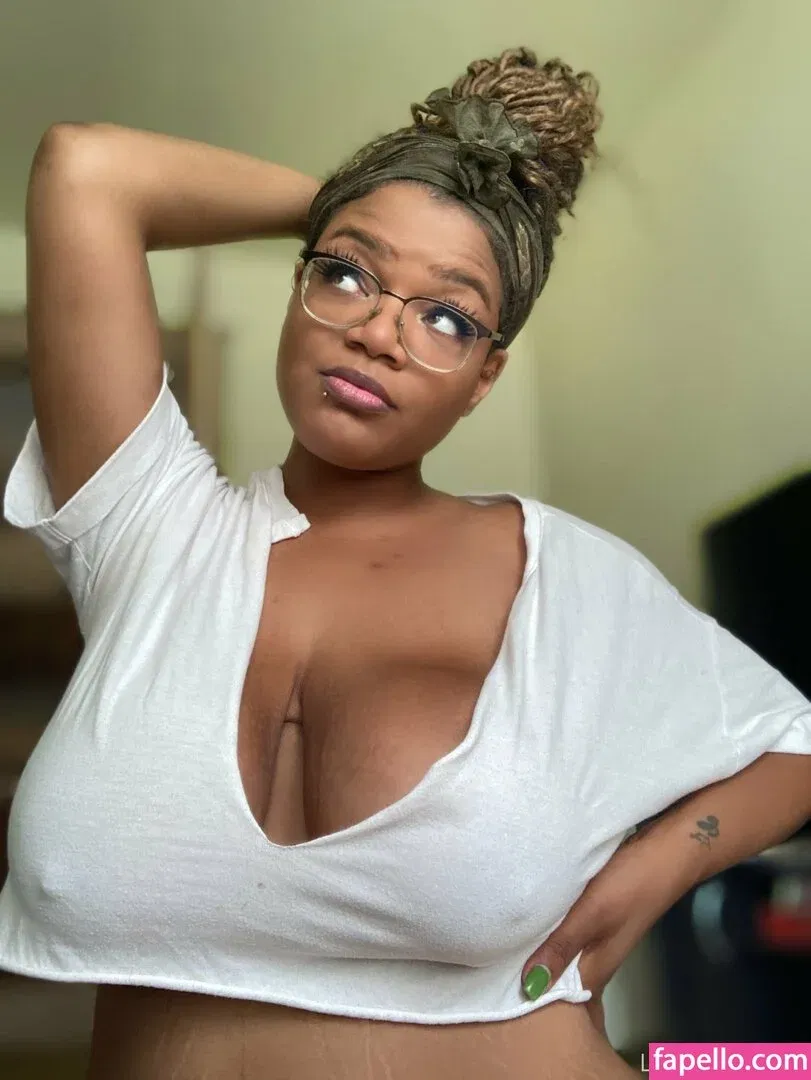 freelearalove Onlyfans Photo Gallery 