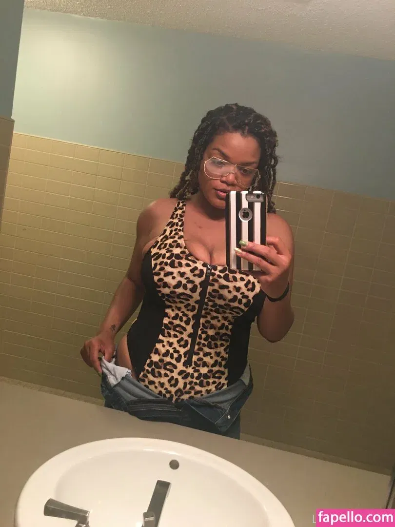 freelearalove Onlyfans Photo Gallery 