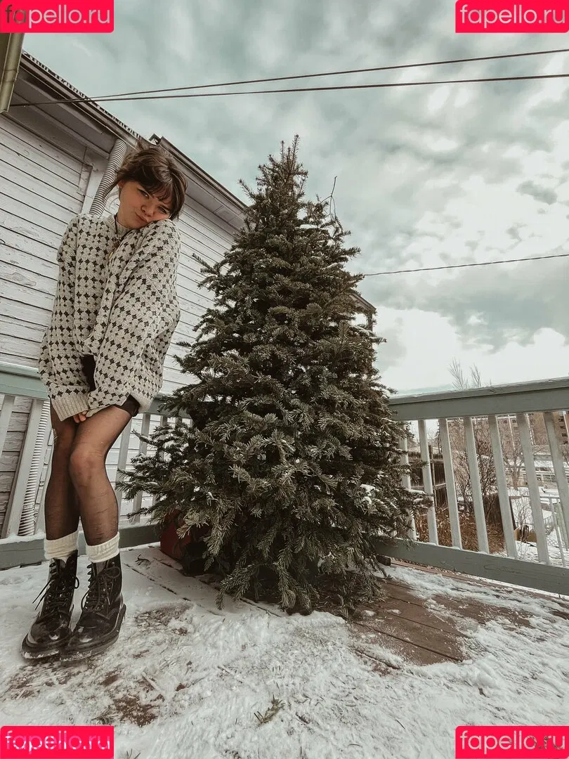 nikkiinatural Onlyfans Photo Gallery 