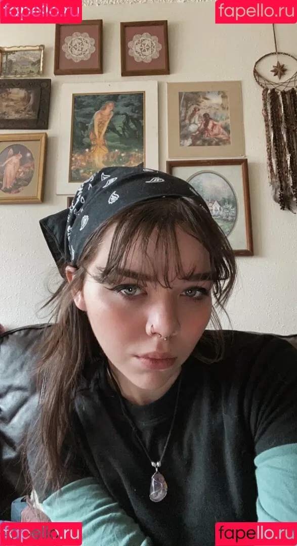nikkiinatural Onlyfans Photo Gallery 