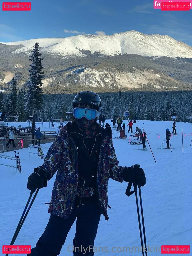 nikkiinatural Onlyfans Photo Gallery 