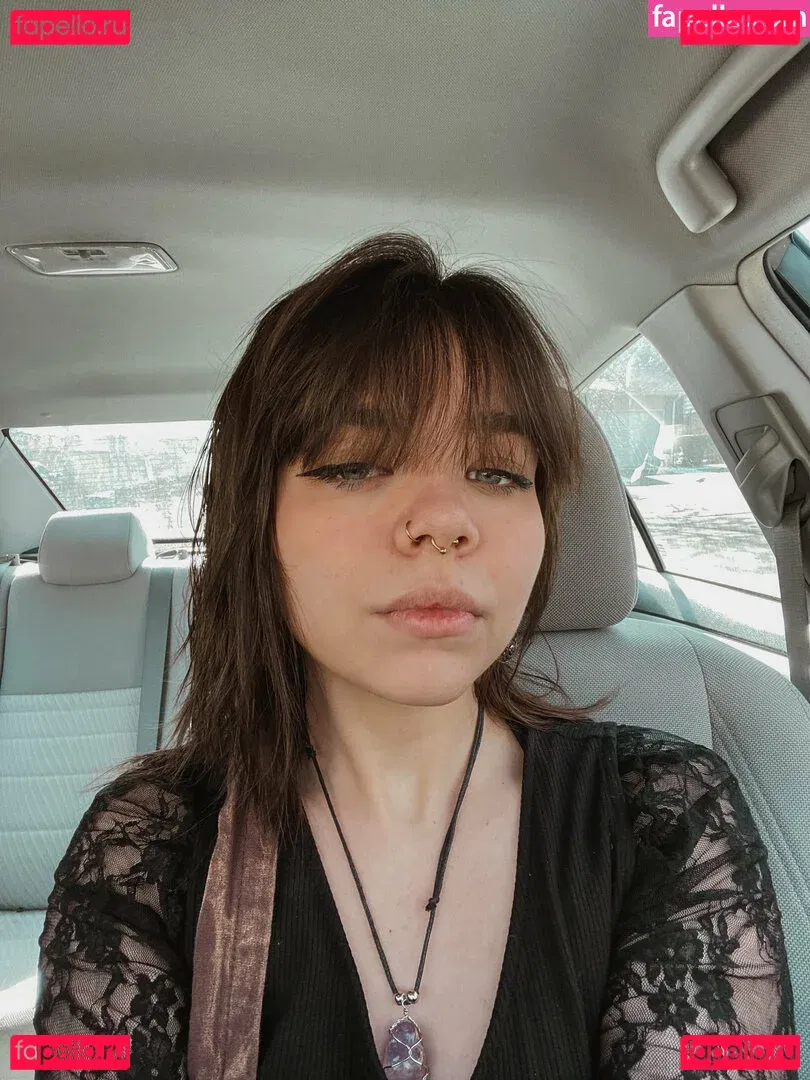 nikkiinatural Onlyfans Photo Gallery 