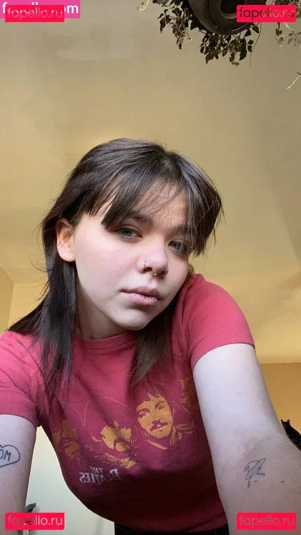 nikkiinatural Onlyfans Photo Gallery 