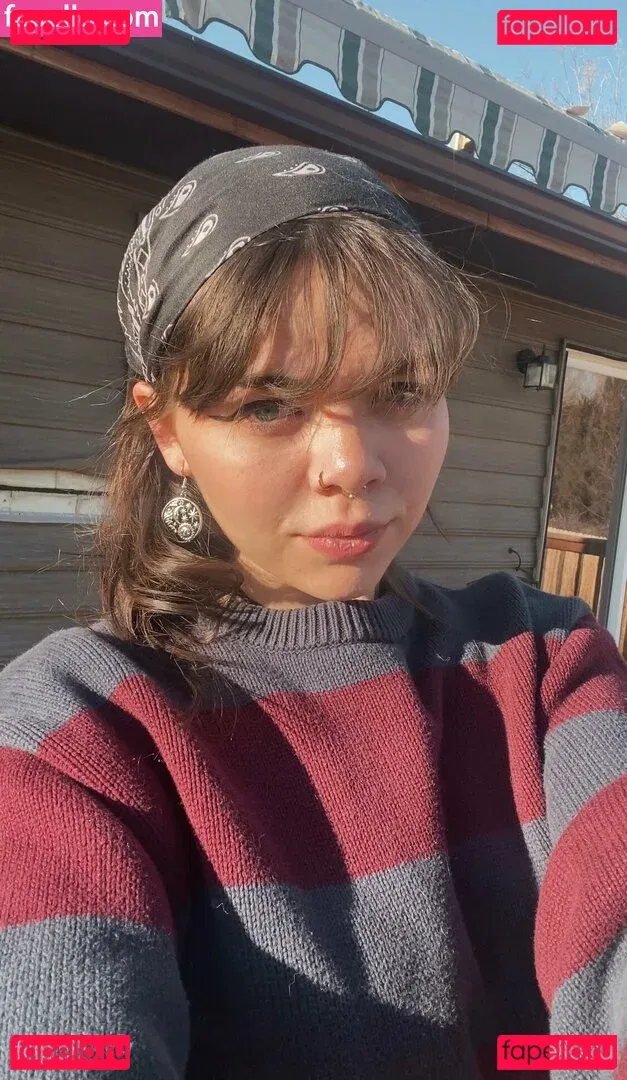 nikkiinatural Onlyfans Photo Gallery 