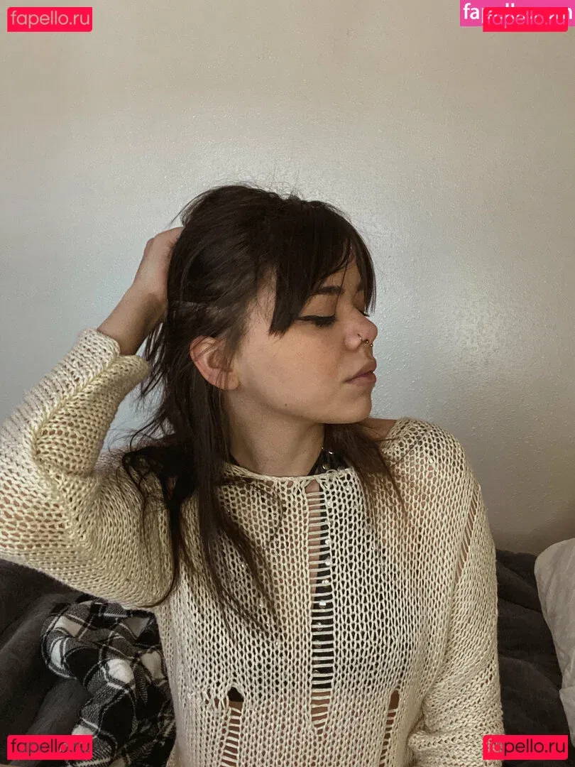 nikkiinatural Onlyfans Photo Gallery 