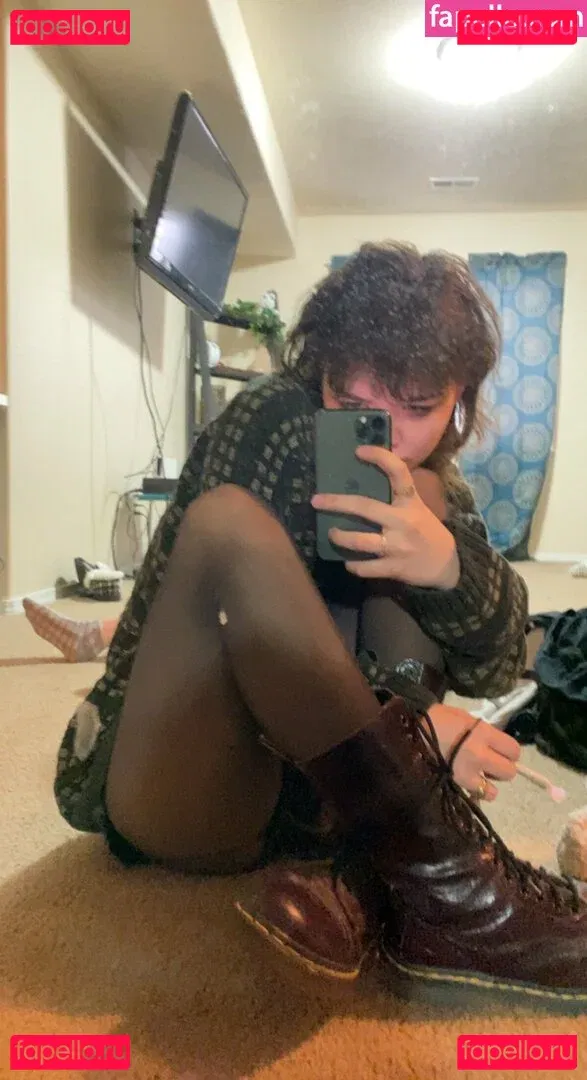 nikkiinatural Onlyfans Photo Gallery 