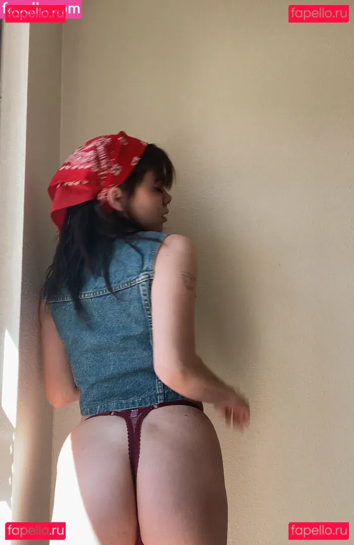 nikkiinatural Onlyfans Photo Gallery 