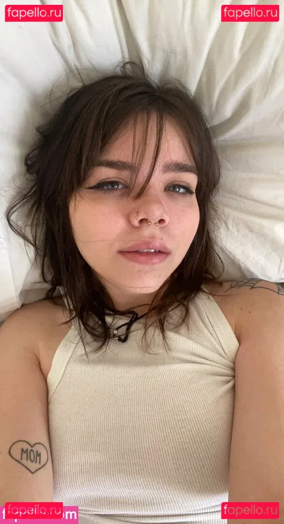 nikkiinatural Onlyfans Photo Gallery 