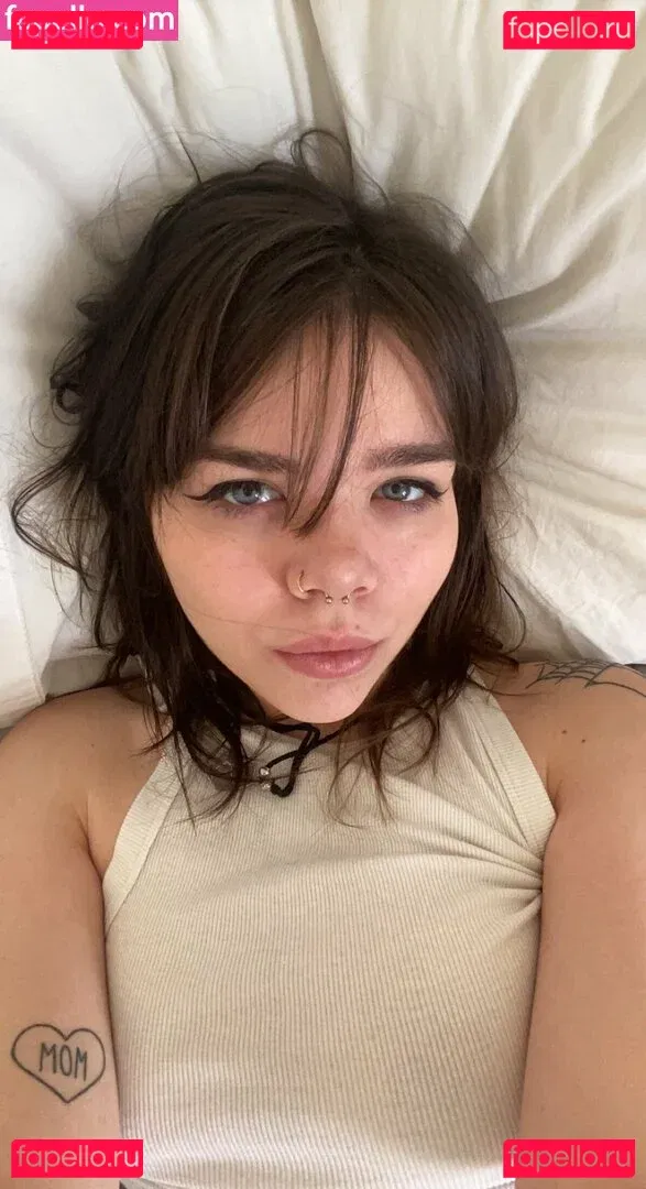 nikkiinatural Onlyfans Photo Gallery 