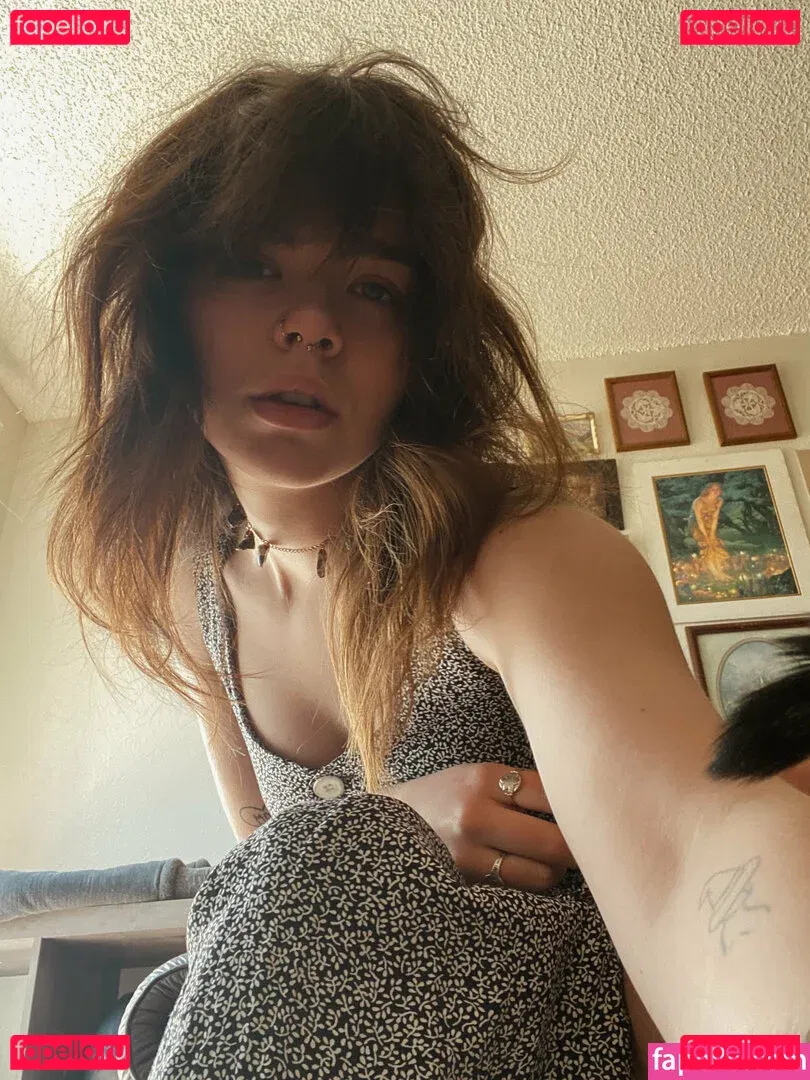 nikkiinatural Onlyfans Photo Gallery 