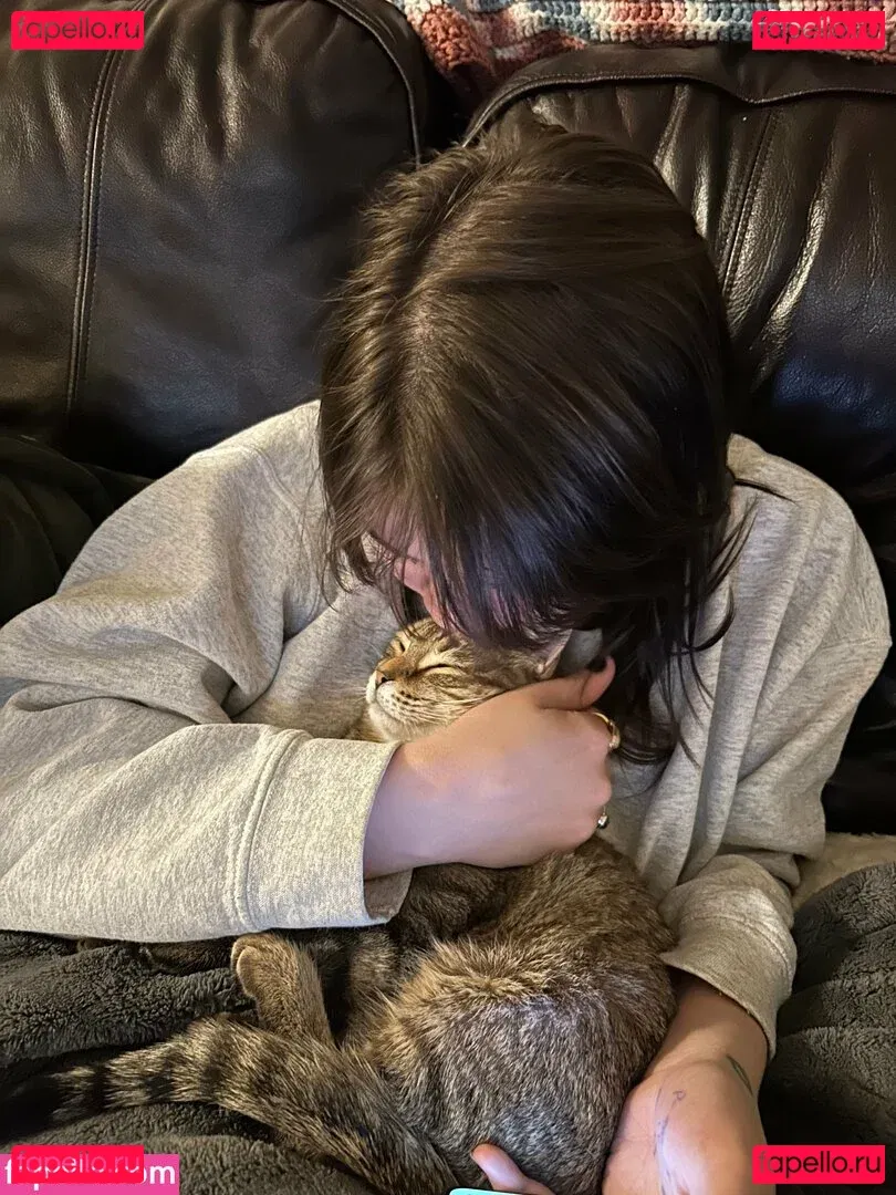 nikkiinatural Onlyfans Photo Gallery 