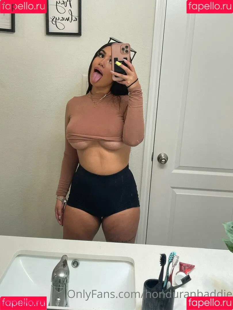 honduranbaddie Onlyfans Photo Gallery 