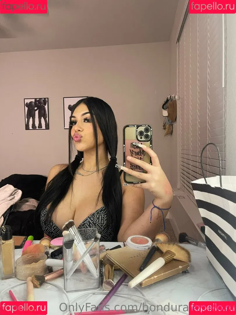 honduranbaddie Onlyfans Photo Gallery 