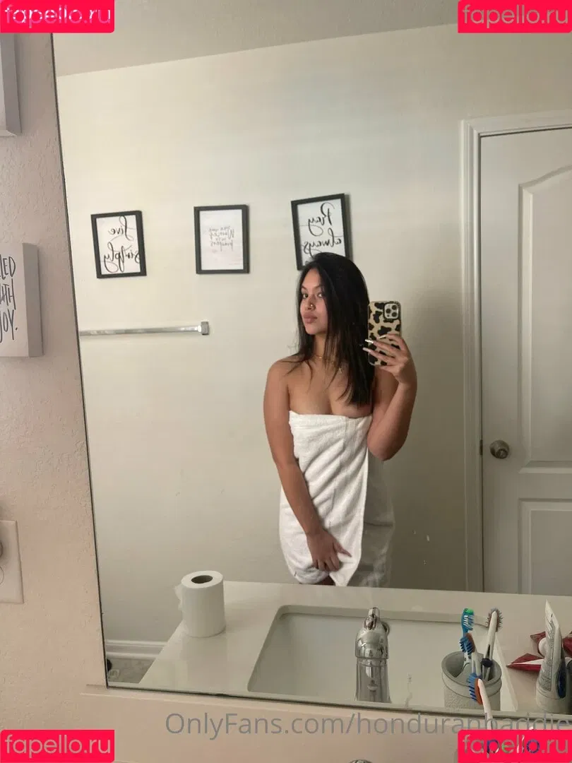 honduranbaddie Onlyfans Photo Gallery 