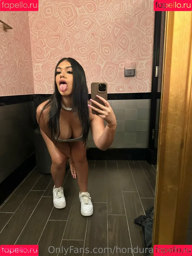 honduranbaddie Onlyfans Photo Gallery 