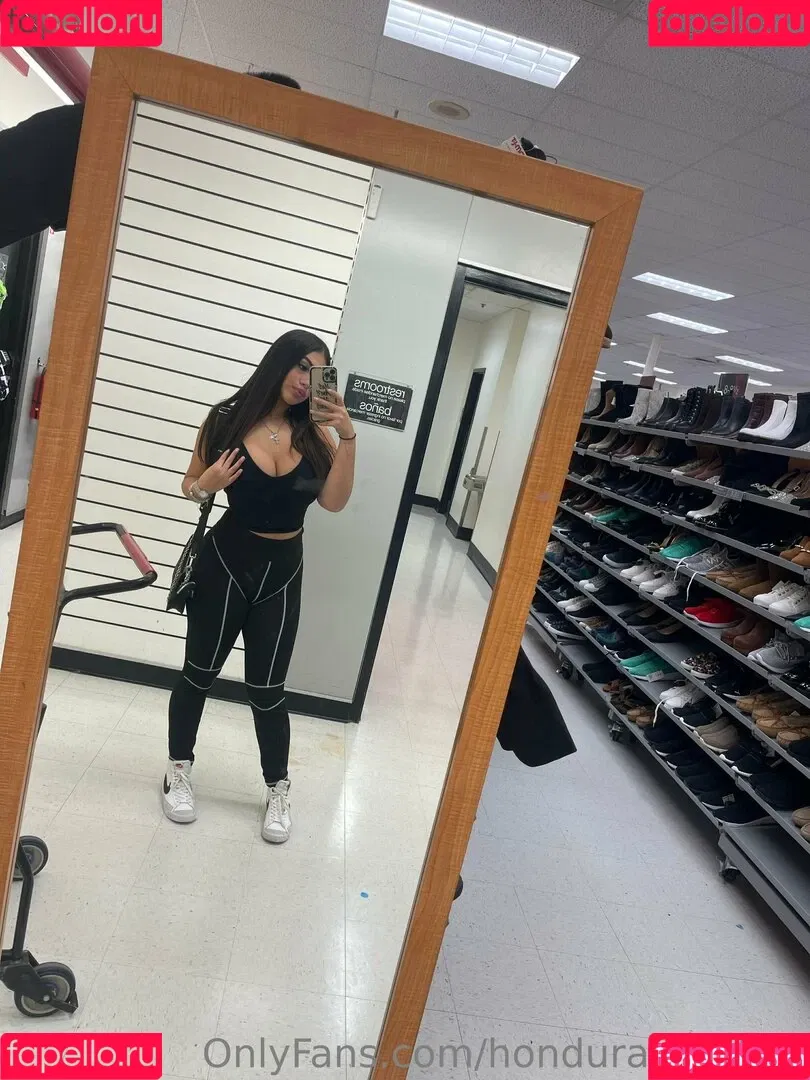 honduranbaddie Onlyfans Photo Gallery 