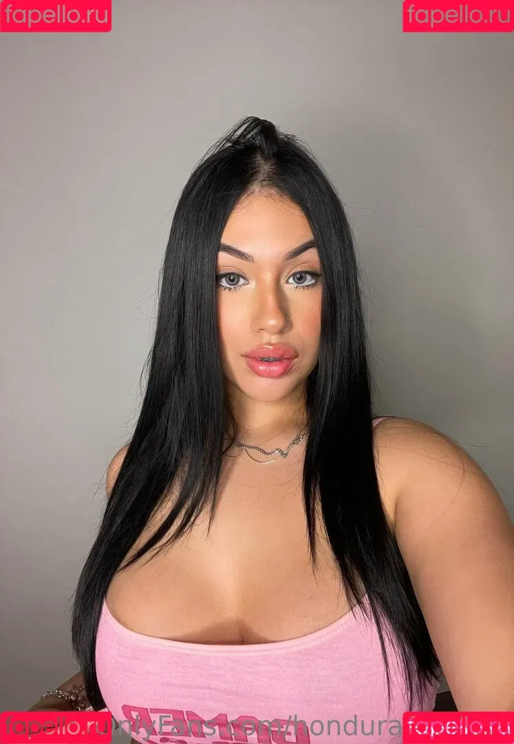 honduranbaddie Onlyfans Photo Gallery 