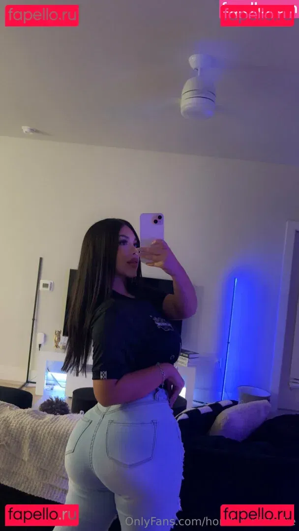 honduranbaddie Onlyfans Photo Gallery 