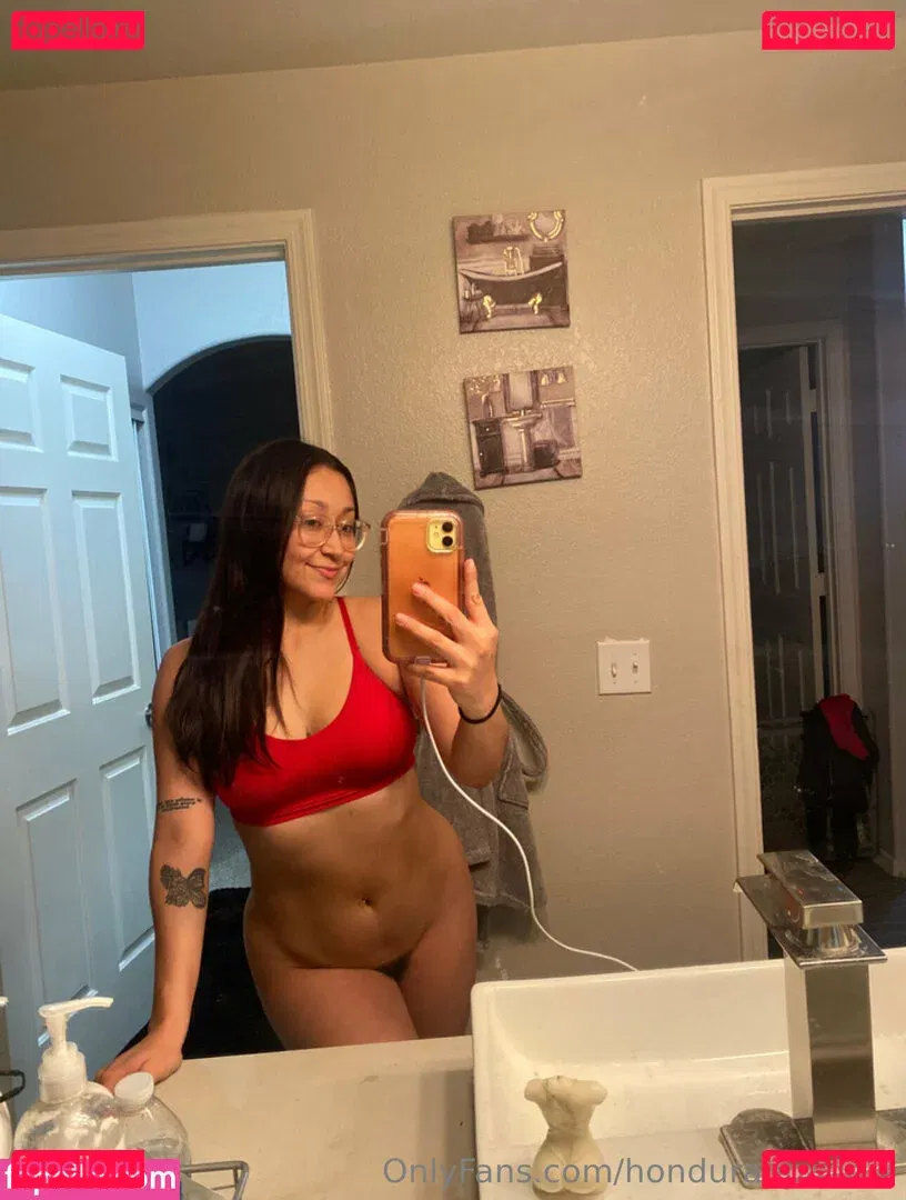 honduranbaddie Onlyfans Photo Gallery 