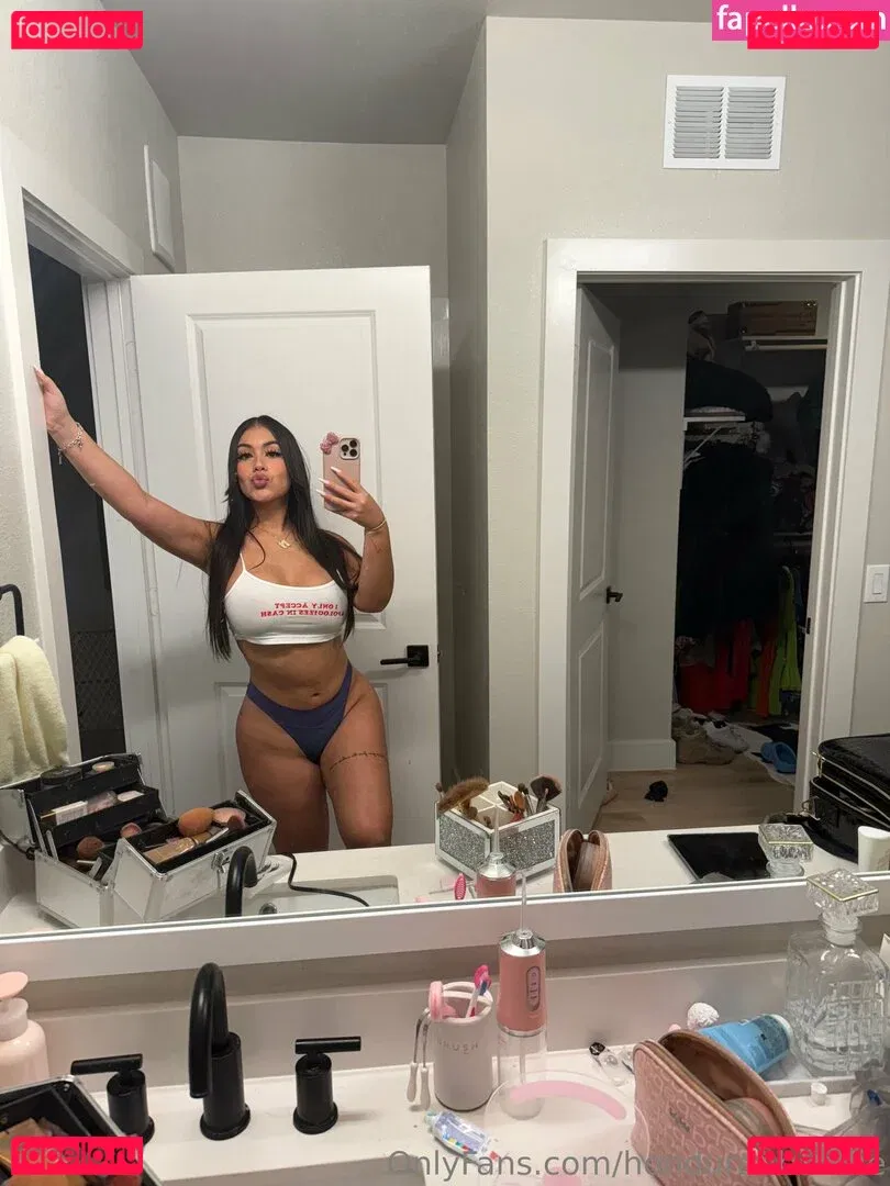 honduranbaddie Onlyfans Photo Gallery 