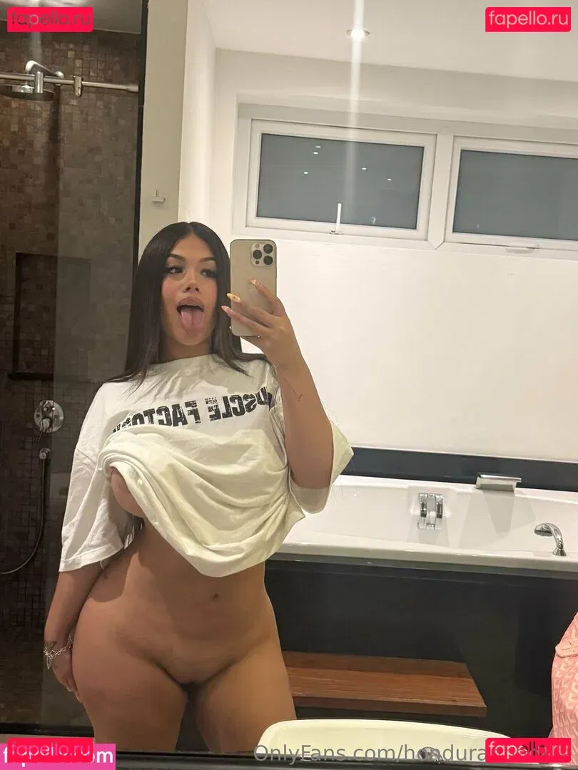 honduranbaddie Onlyfans Photo Gallery 