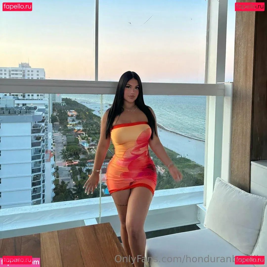 honduranbaddie Onlyfans Photo Gallery 