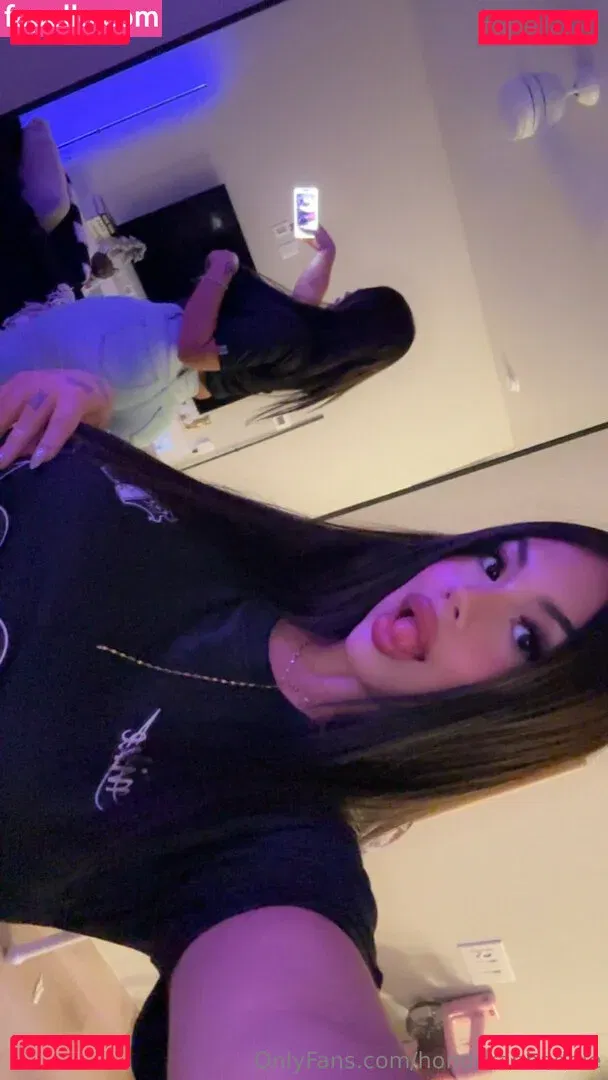 honduranbaddie Onlyfans Photo Gallery 