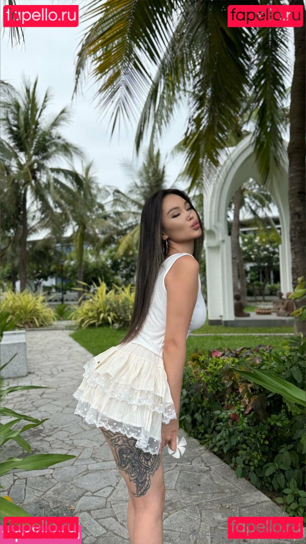 liapetite Nude Onlyfans Photo 30