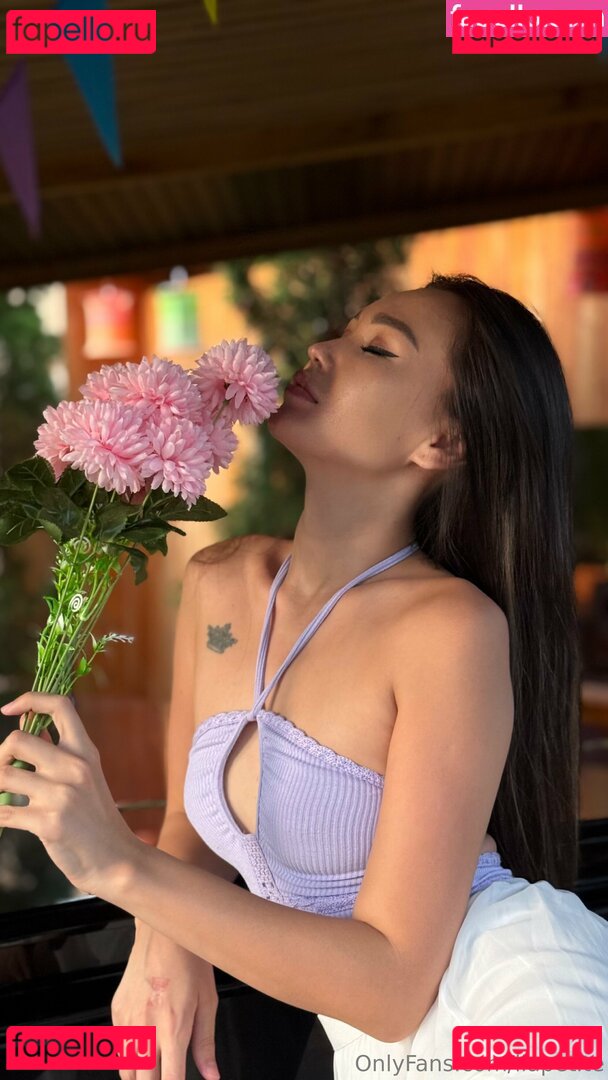 liapetite Nude Onlyfans Photo 17