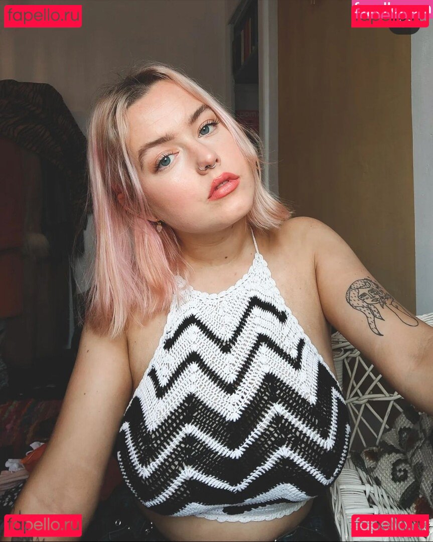 Holly Indigo Nude Onlyfans Photo 18