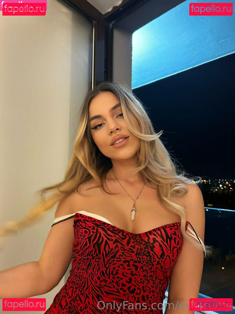 evatrump Nude Onlyfans Photo 8