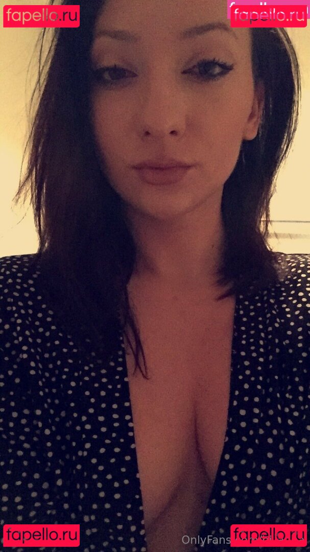 bi_anna Nude Onlyfans Photo 17