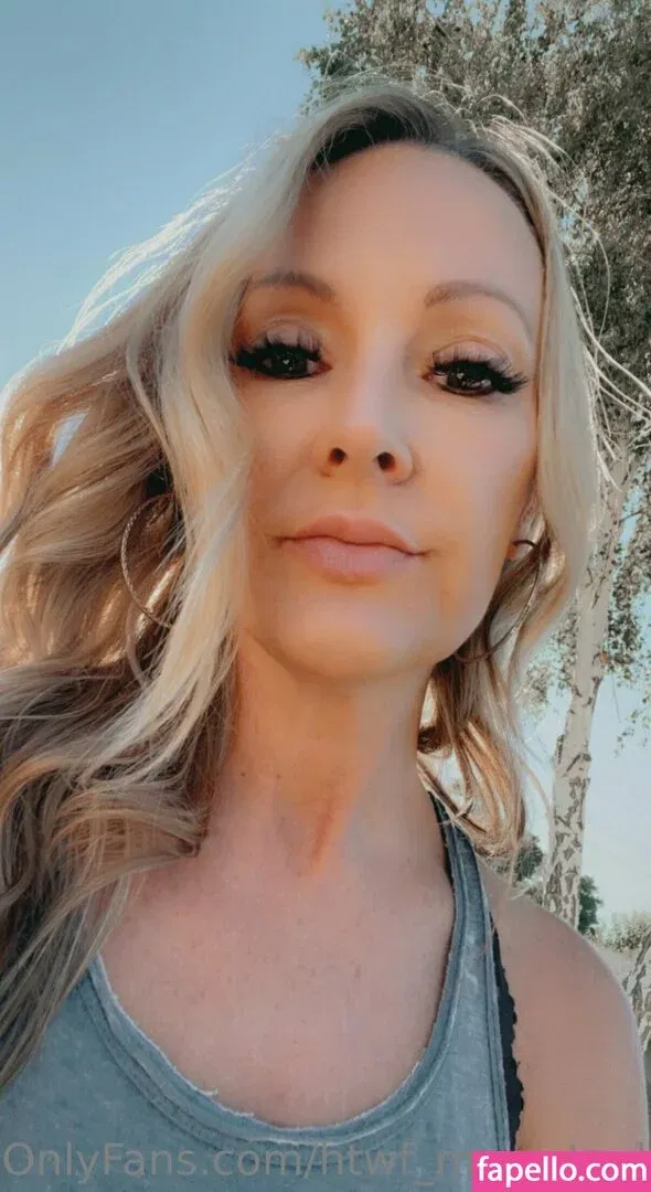 htwf_mom_taylor Onlyfans Photo Gallery 