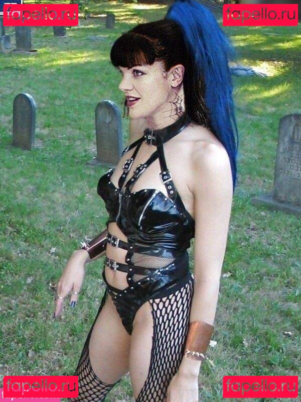 Pauley Perrette Nude Onlyfans Photo 31