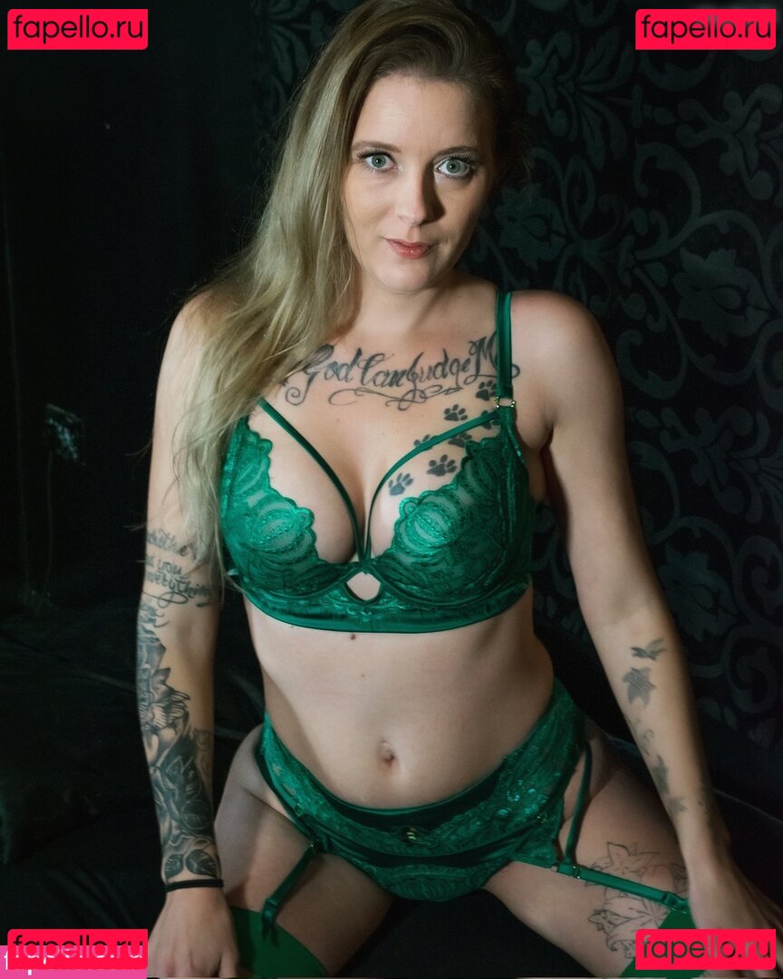 Melody Pleasure Nude Onlyfans Photo 18