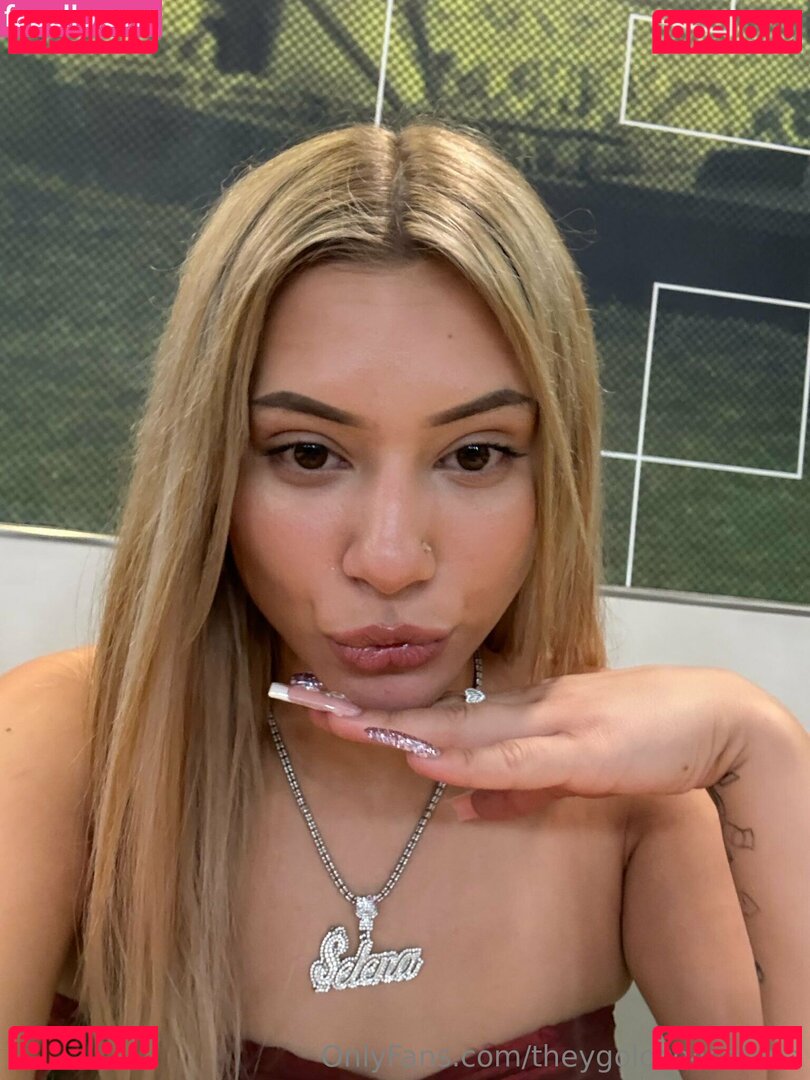 theygoloco4selena Nude Onlyfans Photo 18