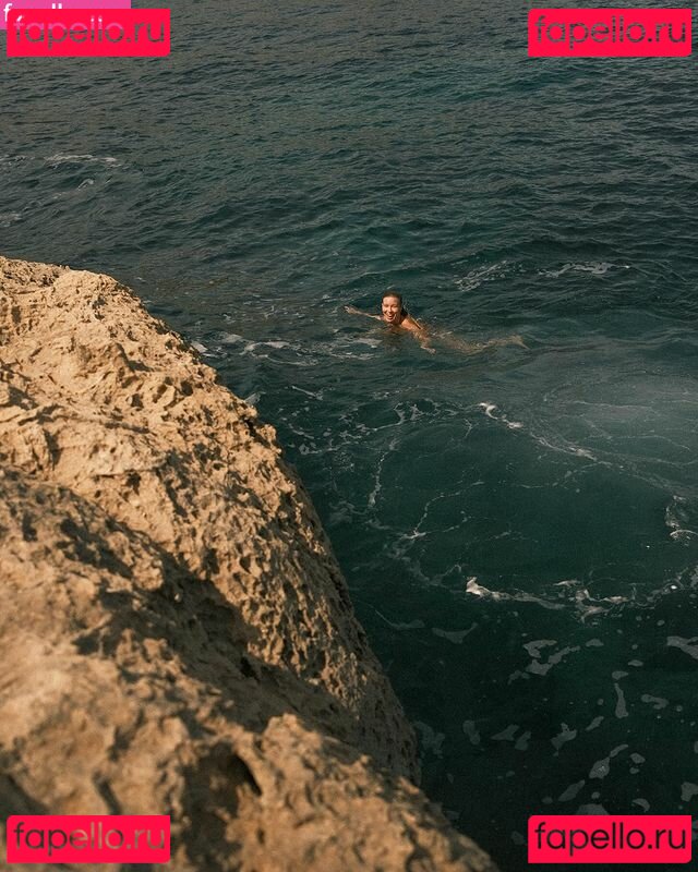 Chala Moves Nude Onlyfans Photo 13