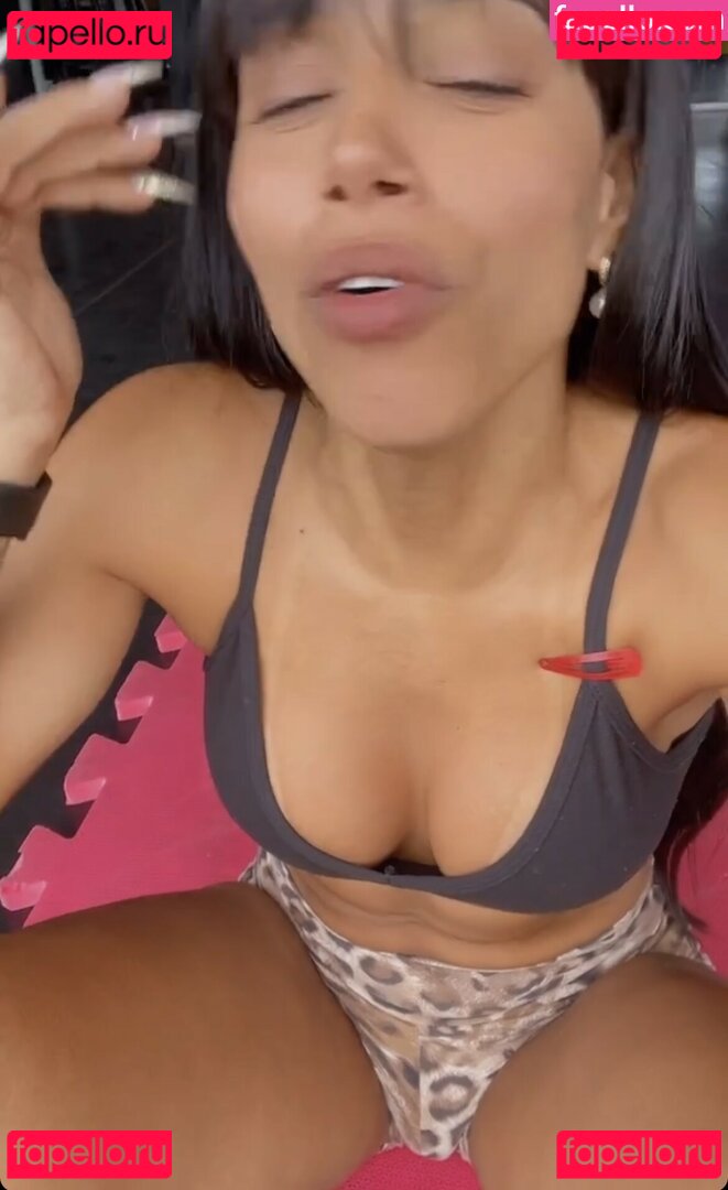 MC Naninha Nude Onlyfans Photo 9