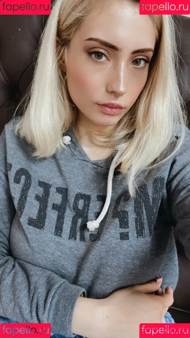Athena Cosplay Onlyfans Photo Gallery 