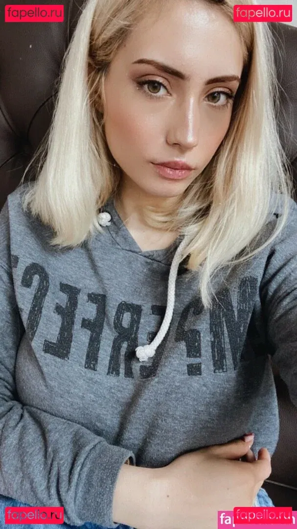 Athena Cosplay Onlyfans Photo Gallery 