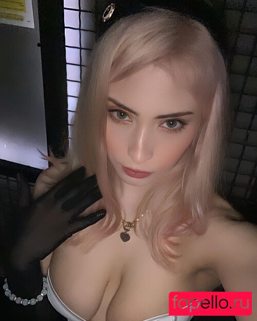 Athena Cosplay Onlyfans Photo Gallery 