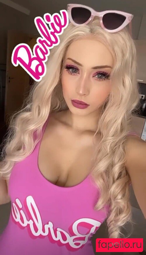 Athena Cosplay Onlyfans Photo Gallery 