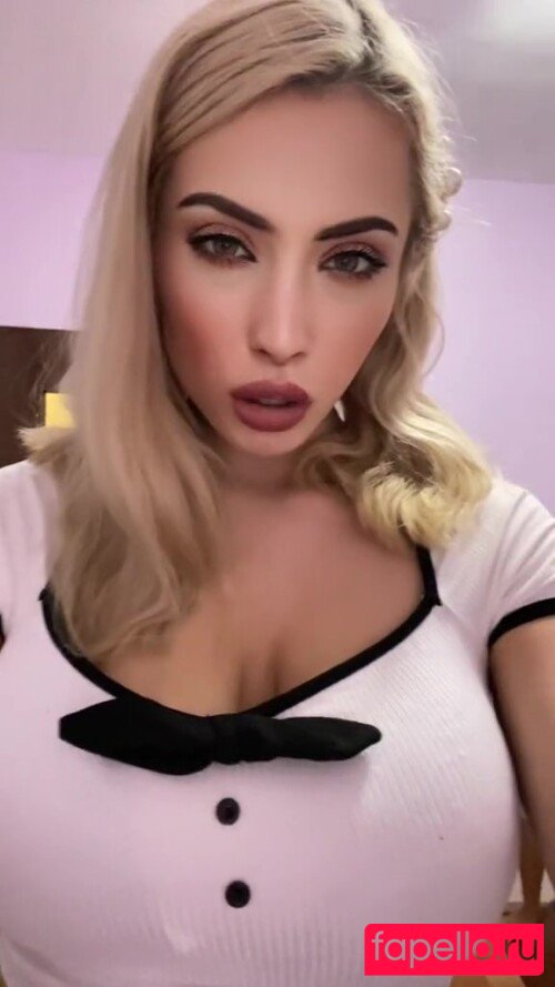 Athena Cosplay Onlyfans Photo Gallery 