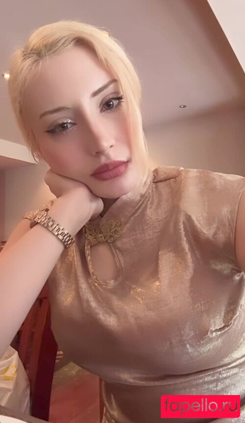 Athena Cosplay Onlyfans Photo Gallery 