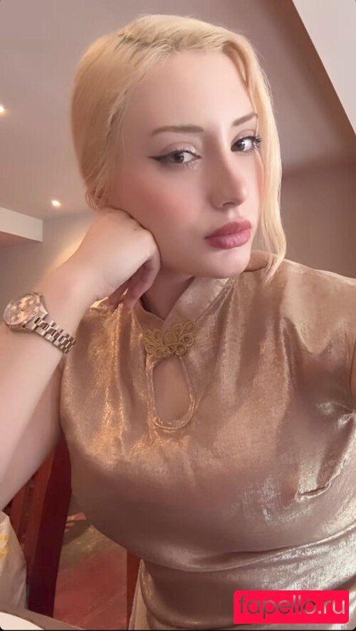 Athena Cosplay Onlyfans Photo Gallery 